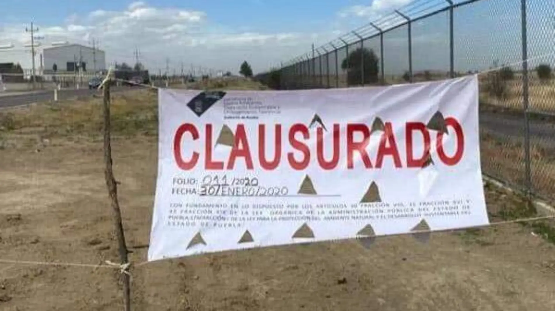 OBRA CLAUSURADA